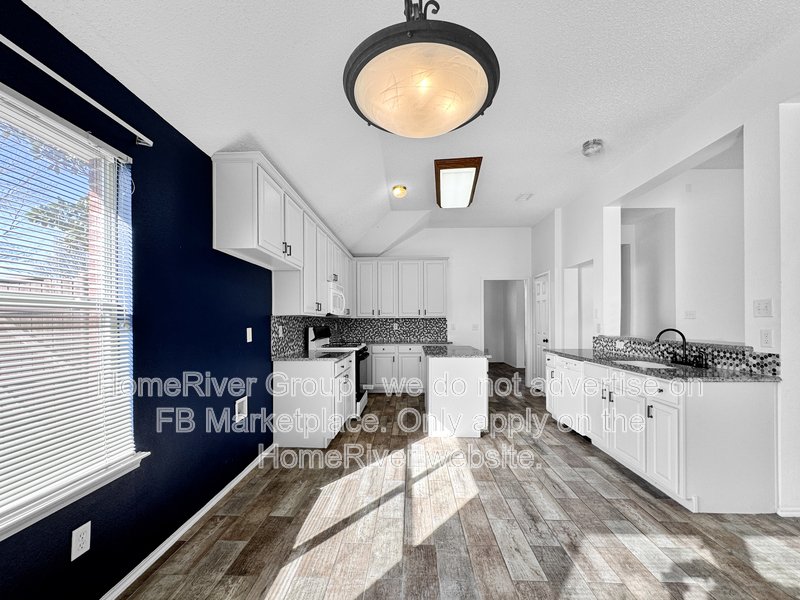 Pet-Friendly | 3-Bedroom| Corner Lot. property image