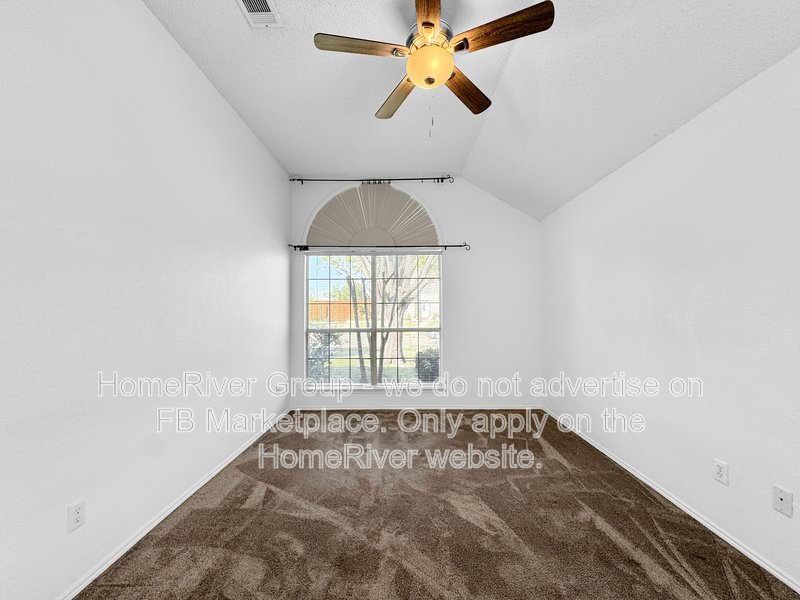 Pet-Friendly | 3-Bedroom| Corner Lot. property image