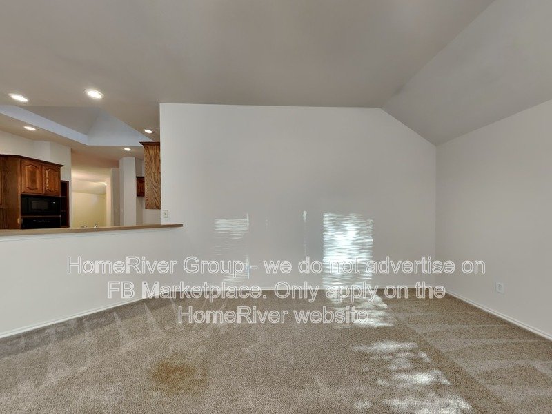Fabulous 4BR | Community Pool | Garage. property image