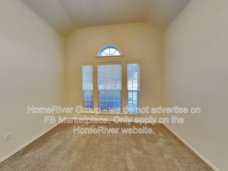 Fabulous 4BR | Community Pool | Garage. property image