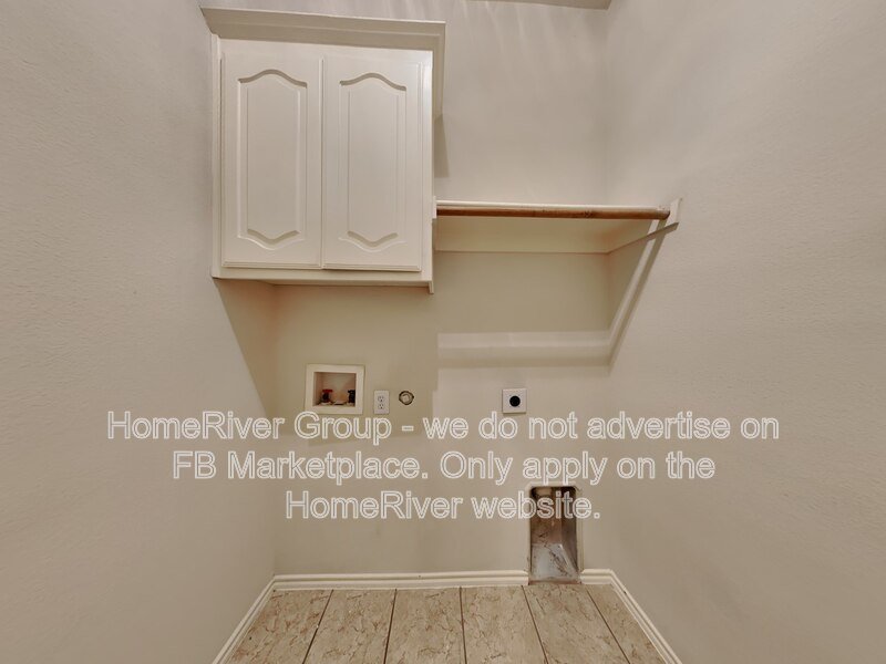Fabulous 4BR | Community Pool | Garage. property image