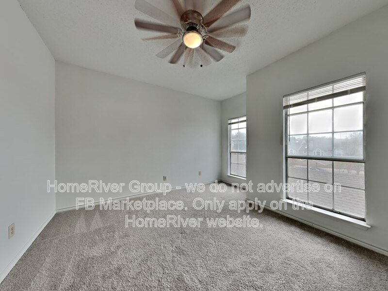 Quiet 2-Bedroom Condo | Easy LBJ Access | Full-Size W/D Hookups property image
