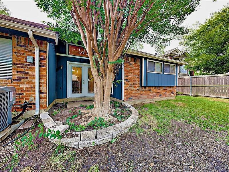 Unique 3BR | Fenced Yard &amp;amp;amp;amp;amp;amp;amp; Deck | Pet-Friendly. property image