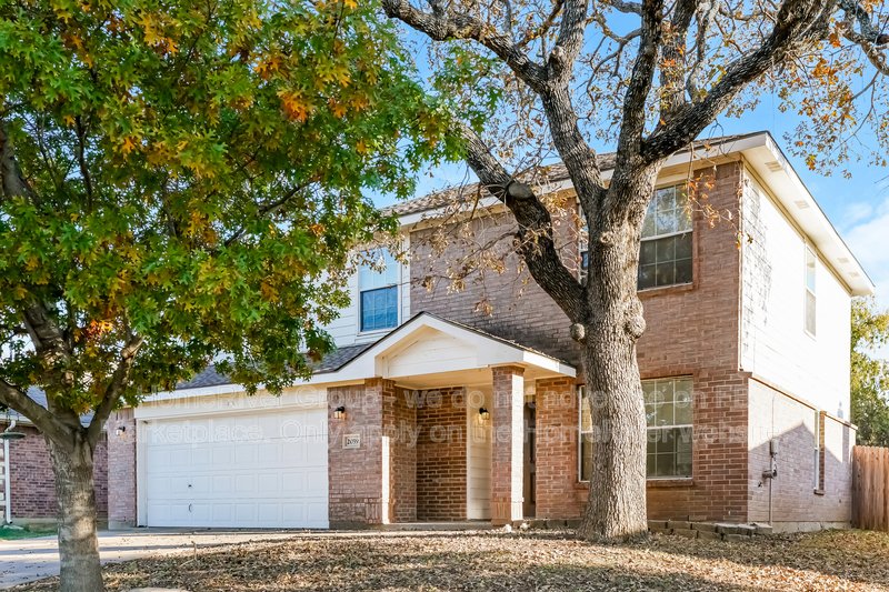 Pet Friendly! Available Now! 2059 Turtle Cove Dr. Mansfield TX  76063 property image