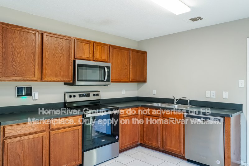 Pet Friendly! Available Now! 2059 Turtle Cove Dr. Mansfield TX  76063 property image