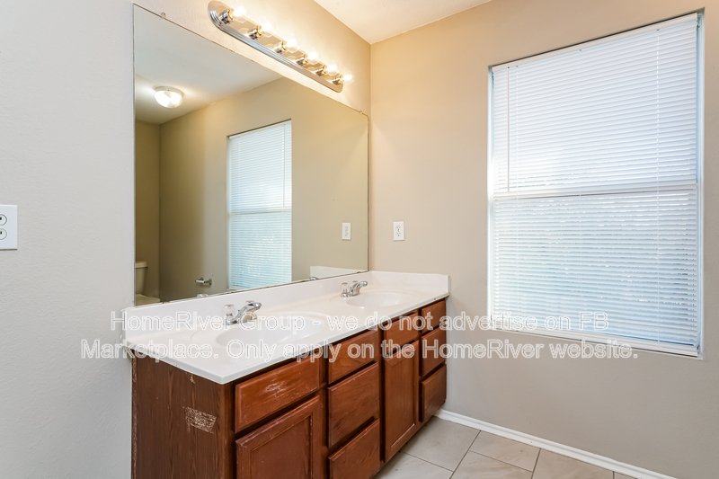 Pet Friendly! Available Now! 2059 Turtle Cove Dr. Mansfield TX  76063 property image
