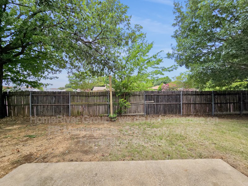 Available Now! | Pet Friendly |  Cozy Fireplace property image