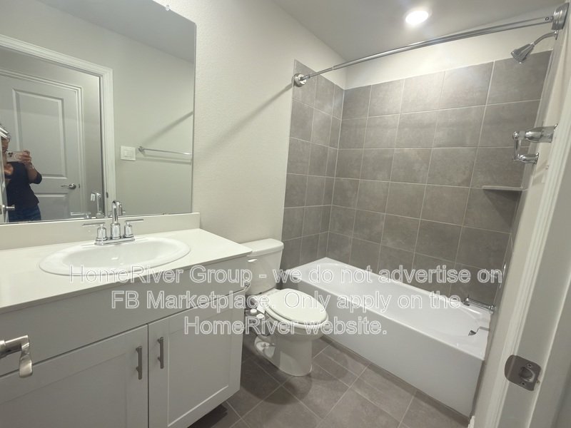 4 BR Home | Quartz Counters | Covered Patio | Refrigerator property image