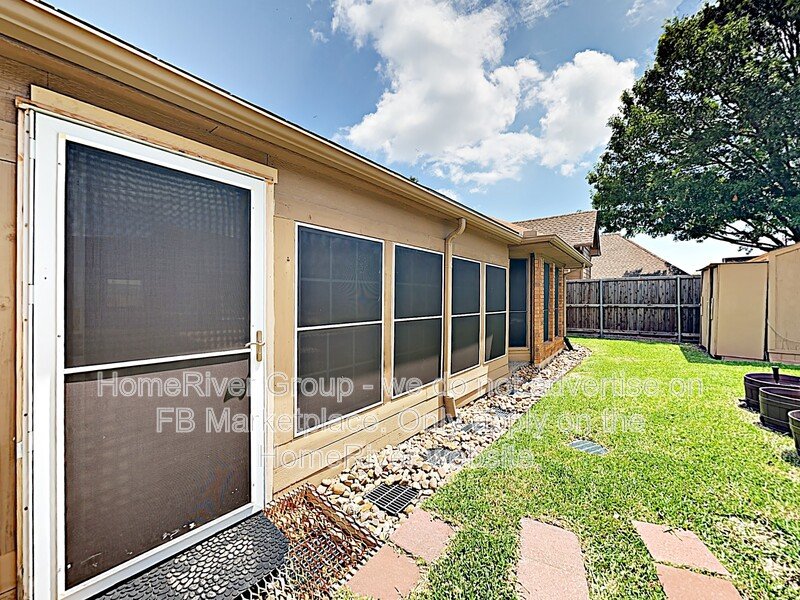 3 BR Home | Gas Fireplace | Enclosed Sunroom | Hot Tub property image