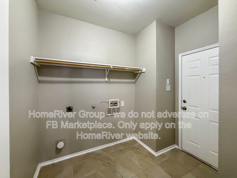 Available Now! 9736 Old Field Dr, Mckinney, TX 75072 property image