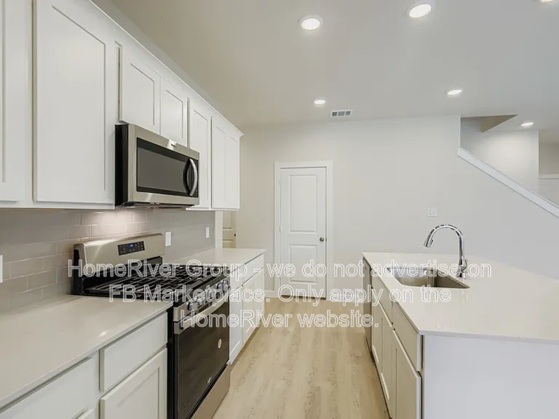 Available Now! 332 Sun Harvest Drive, Royse City TX 75189 property image