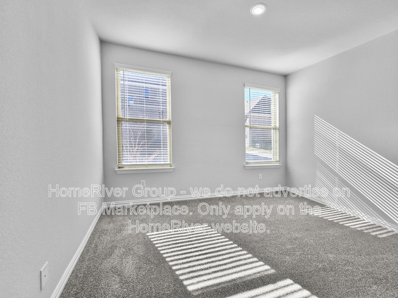 Move-in Ready! Schedule a showing today! property image