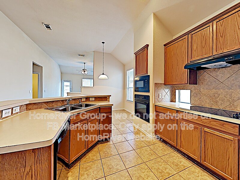 3 BR Home | Mira Lagos | Breakfast Nook | Hardwood Flooring property image