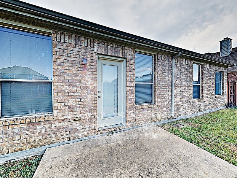 3 BR Home | Mira Lagos | Breakfast Nook | Hardwood Flooring property image