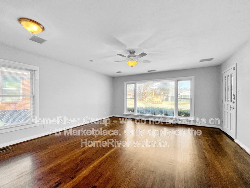 Amazing updated 3 bedroom near Lakewood. Move-in Ready! property image