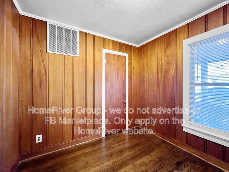 Amazing updated 3 bedroom near Lakewood. Move-in Ready! property image