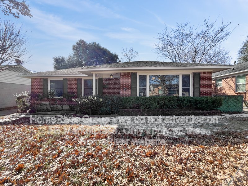 Amazing updated 3 bedroom near Lakewood. Move-in Ready! property image