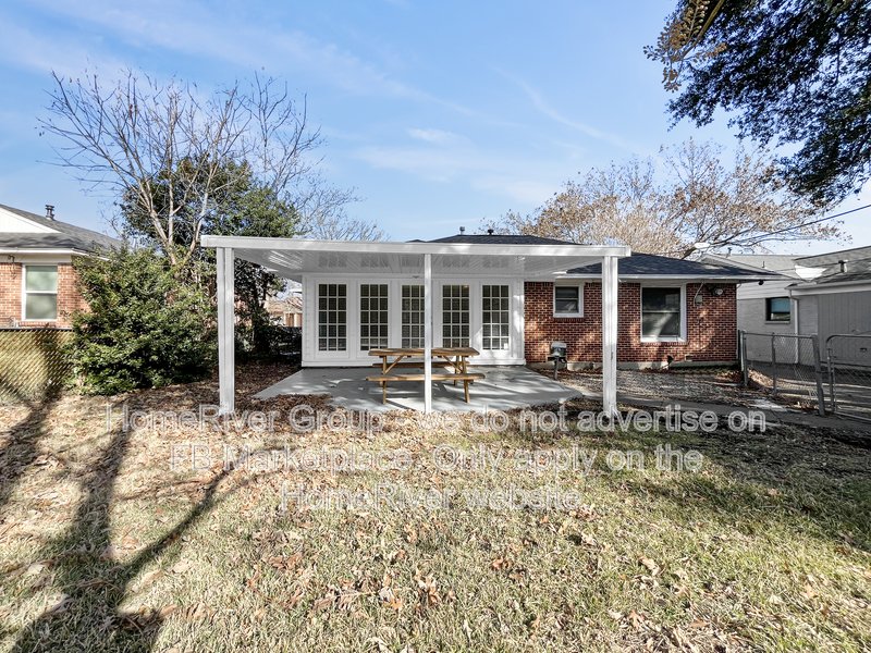 Amazing updated 3 bedroom near Lakewood. Move-in Ready! property image