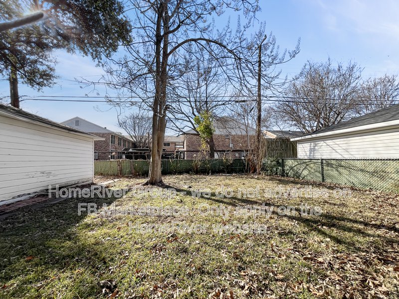 Amazing updated 3 bedroom near Lakewood. Move-in Ready! property image