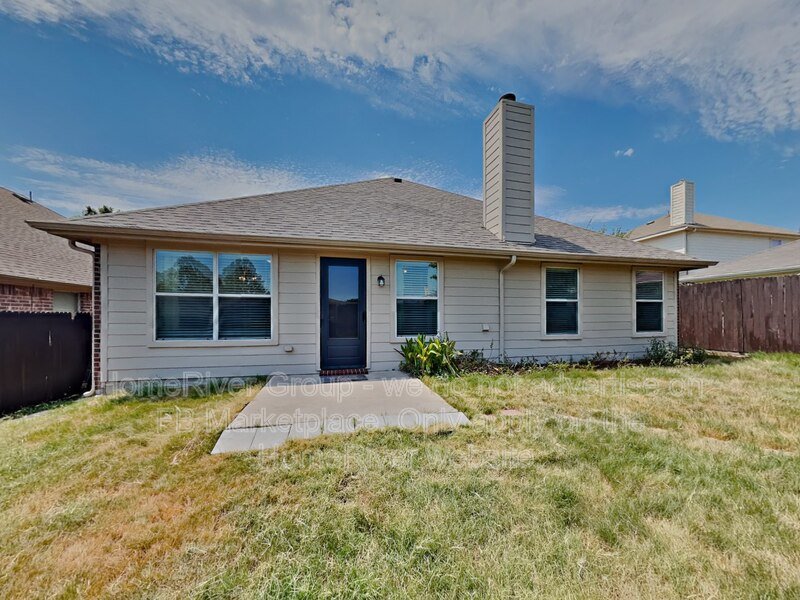 Prime Location | Fenced Backyard | 2-Car Garage. property image