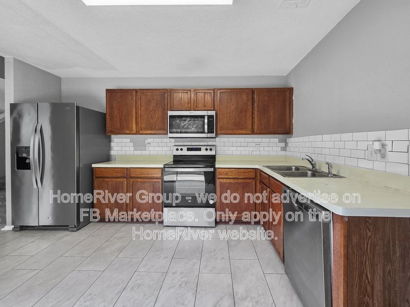 Pet Friendly! Available Now! 2059 Turtle Cove Dr. Mansfield TX  76063 property image