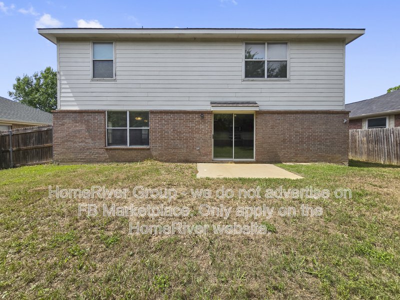 Pet Friendly! Available Now! 2059 Turtle Cove Dr. Mansfield TX  76063 property image