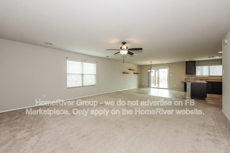Charming 3/2 with Open Floor Plan | Huge Covered Patio | Pet Friendly property image