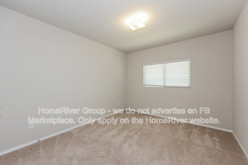 Charming 3/2 with Open Floor Plan | Huge Covered Patio | Pet Friendly property image