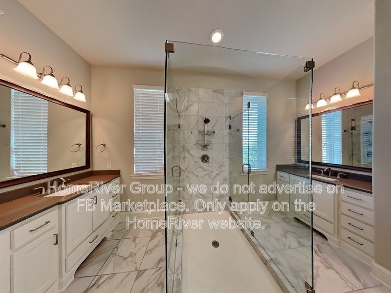 Gated Community | 2 Car-Garage | Covered Patio. property image
