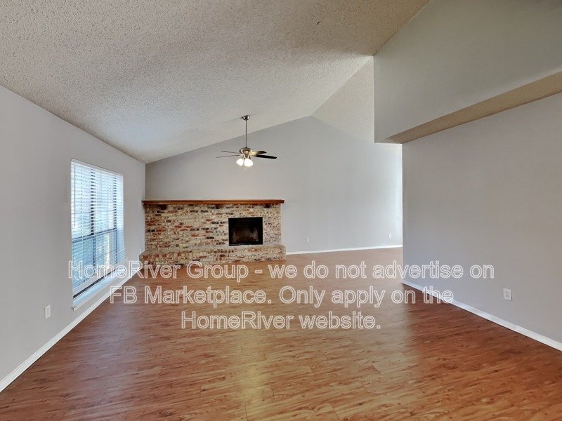 1105 Geneva Ct property image