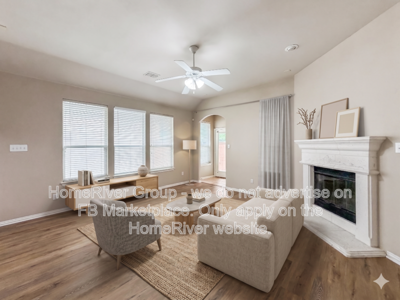 4 BR Home | Lantana Golf Course | Fireplace property image