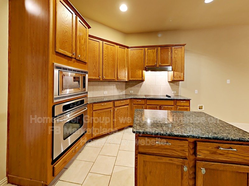 4 BR Home | Fireplace | Granite Countertops | Covered Patio property image
