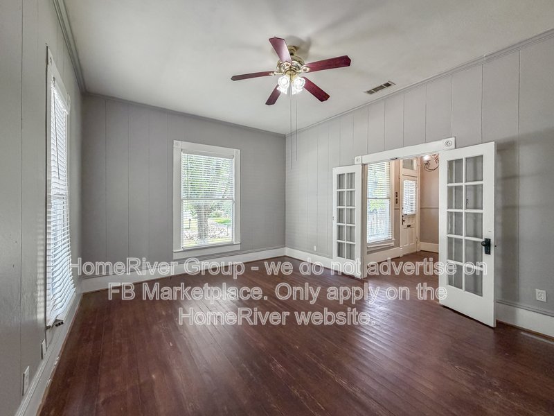 Deck | Pet-Friendly | Hardwood Floors. property image