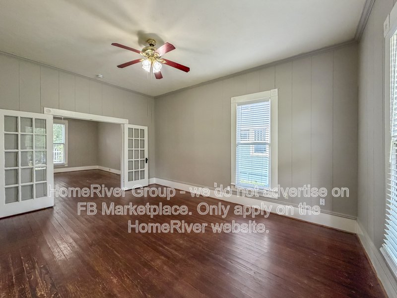 Deck | Pet-Friendly | Hardwood Floors. property image