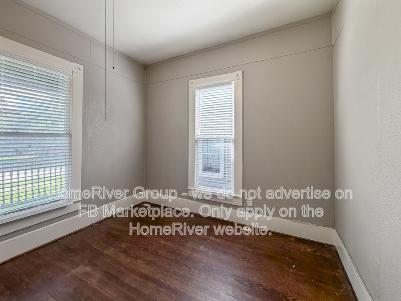 Deck | Pet-Friendly | Hardwood Floors. property image