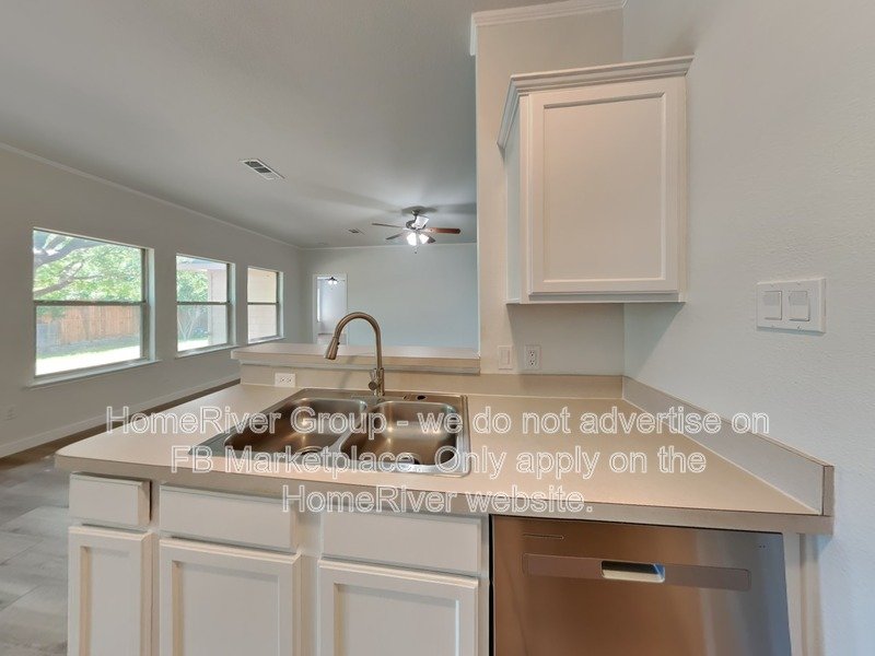 Pet-Friendly | Stainless Steel | Oversized Backyard. property image