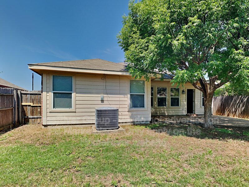 Pet-Friendly | Stainless Steel | Oversized Backyard. property image