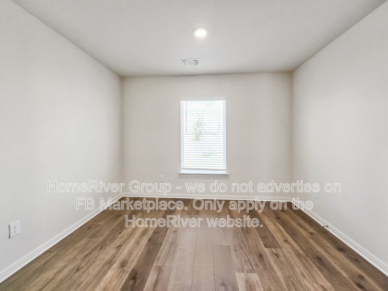 Pet Friendly | Fenced Yard | Fridge Included property image