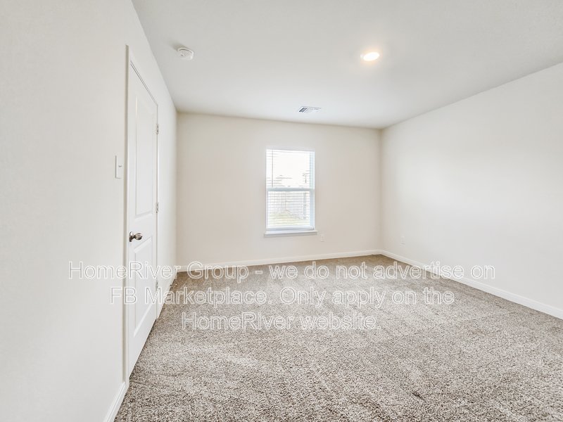 Pet Friendly | Fenced Yard | Fridge Included property image