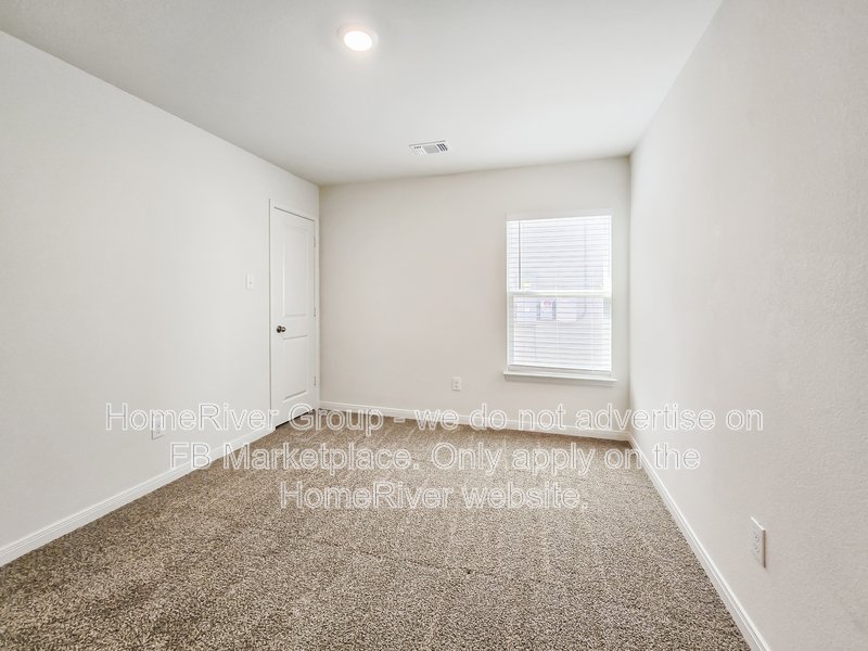 Pet Friendly | Fenced Yard | Fridge Included property image