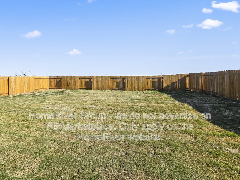 Pet Friendly | Fenced Yard | Fridge Included property image