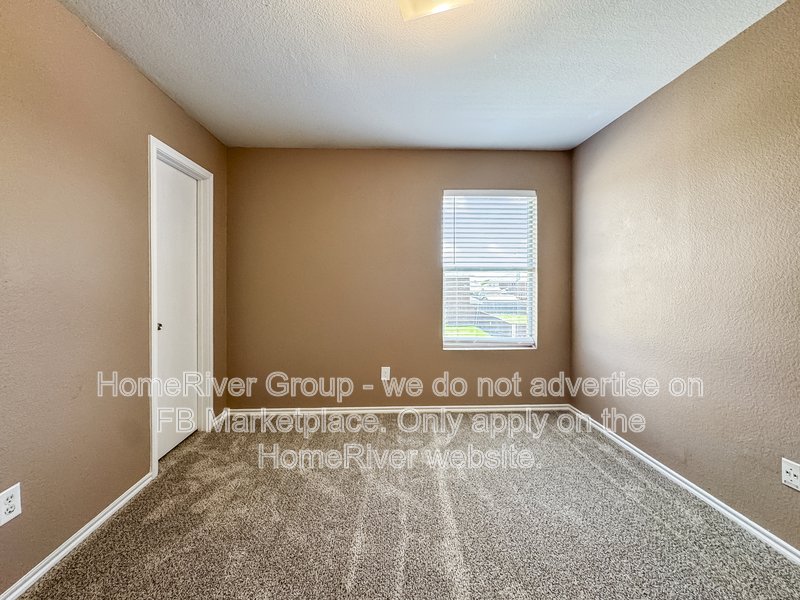 4 Bedroom | Large Backyard | Pet-Friendly property image