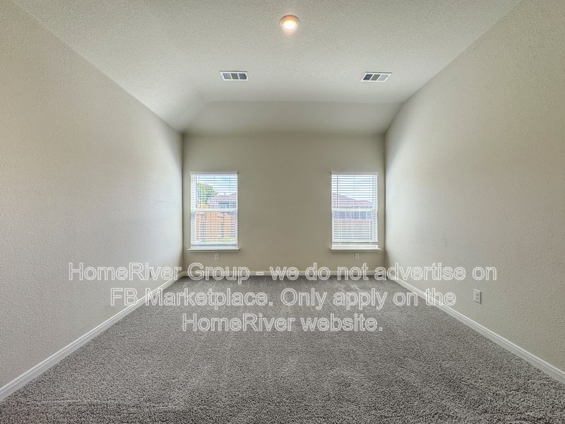Available Now | Pets Welcome | Fridge Included property image
