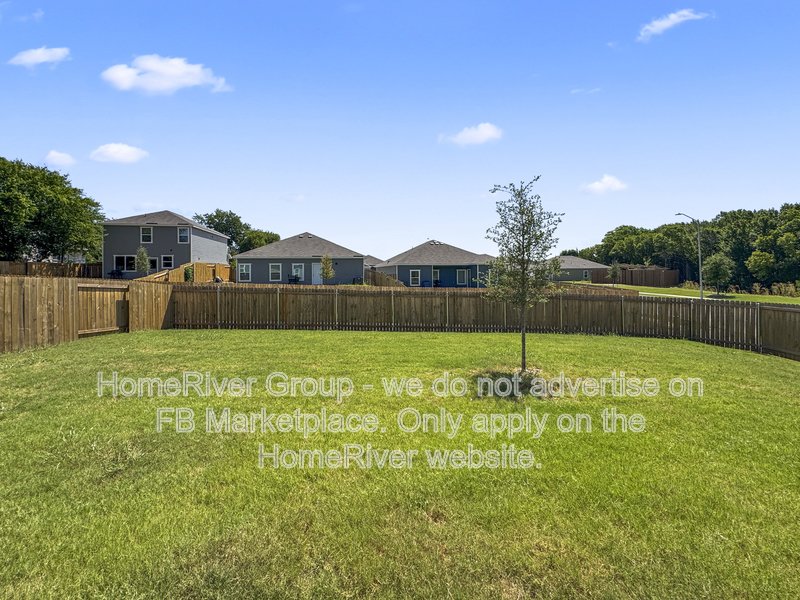 Available Now | Pets Welcome | Fridge Included property image