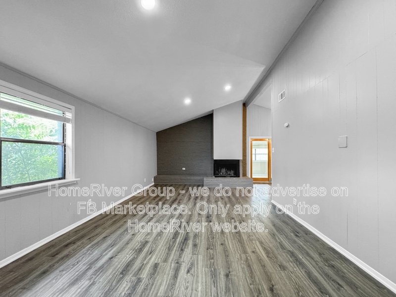 3 BR Home | Fireplace | Pet-Friendly | property image