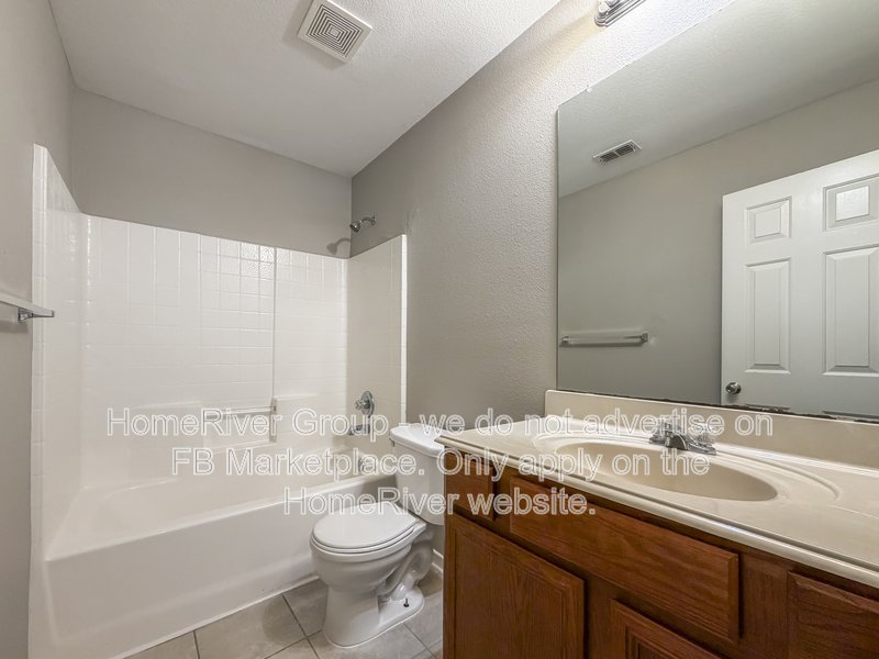 313 Charleston Dr property image