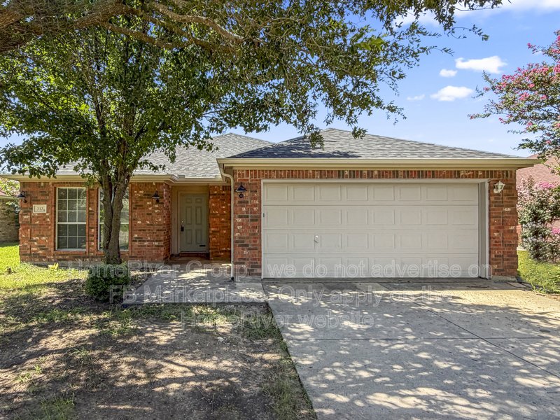 313 Charleston Dr property image