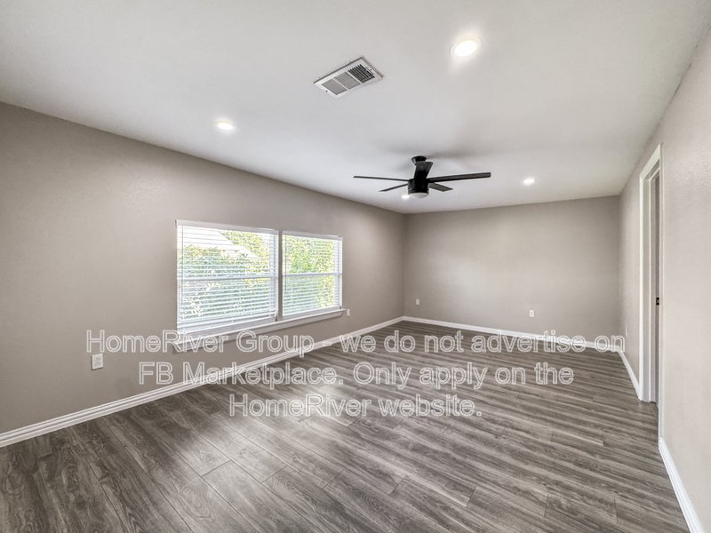 Designer Finishes | Stainless Steel | Pet Friendly. property image