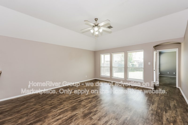 Available Now | Pets Welcome | Fridge Included property image