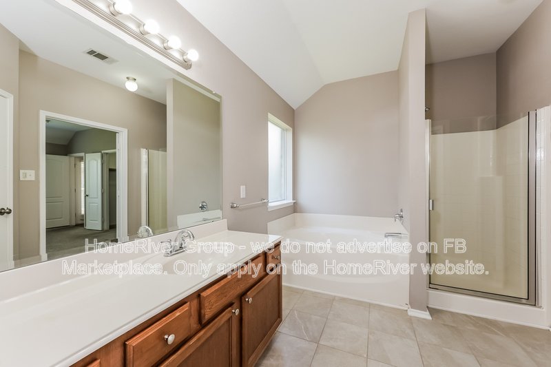 Available Now | Pets Welcome | Fridge Included property image